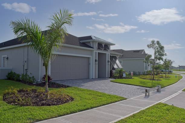 Best Local Driveway Pavers  in Knoxvle, IL